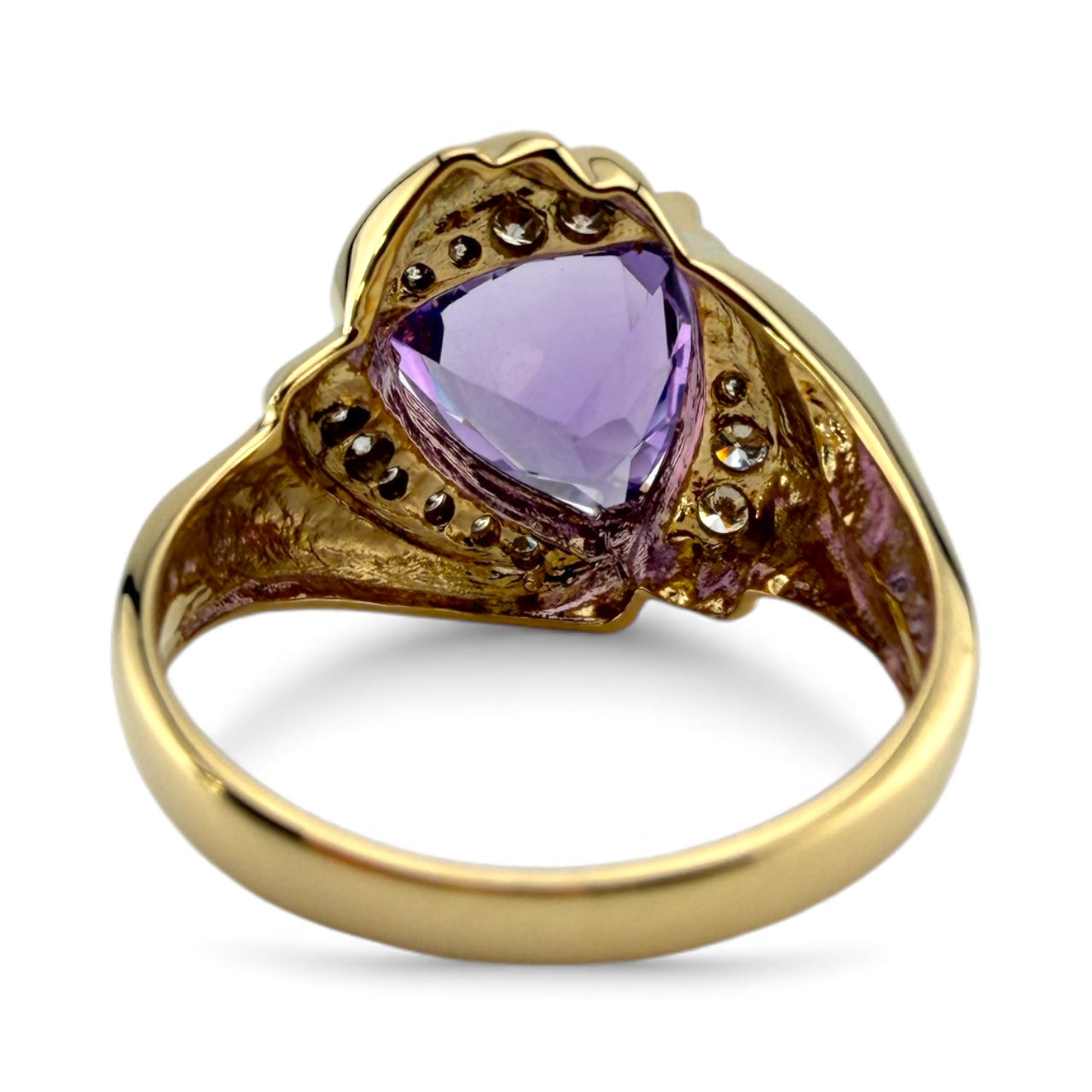 Y14K Amethyst & .30CTW Diamond Ring
