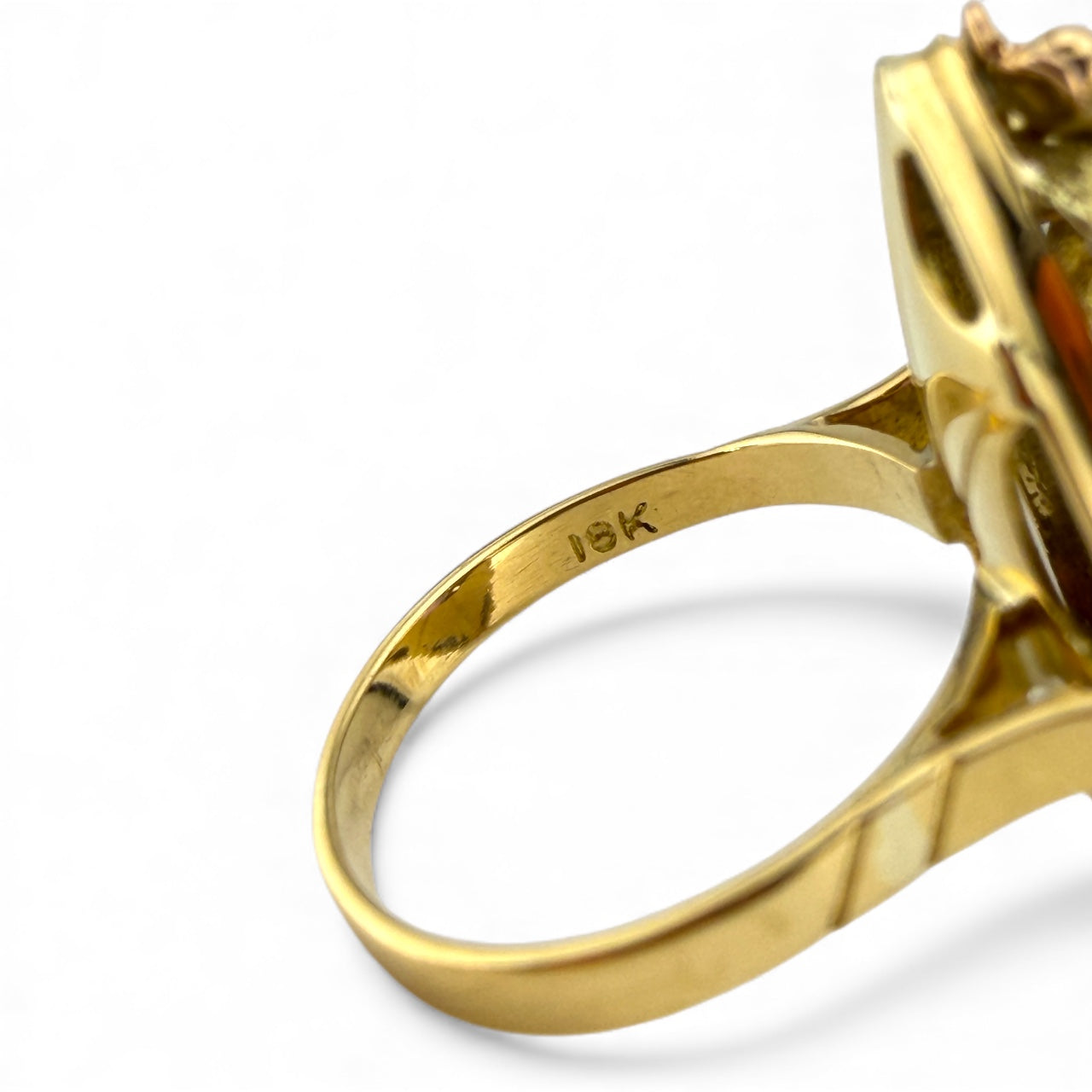 Yellow 18K Amethyst Ring w/Leaf Design