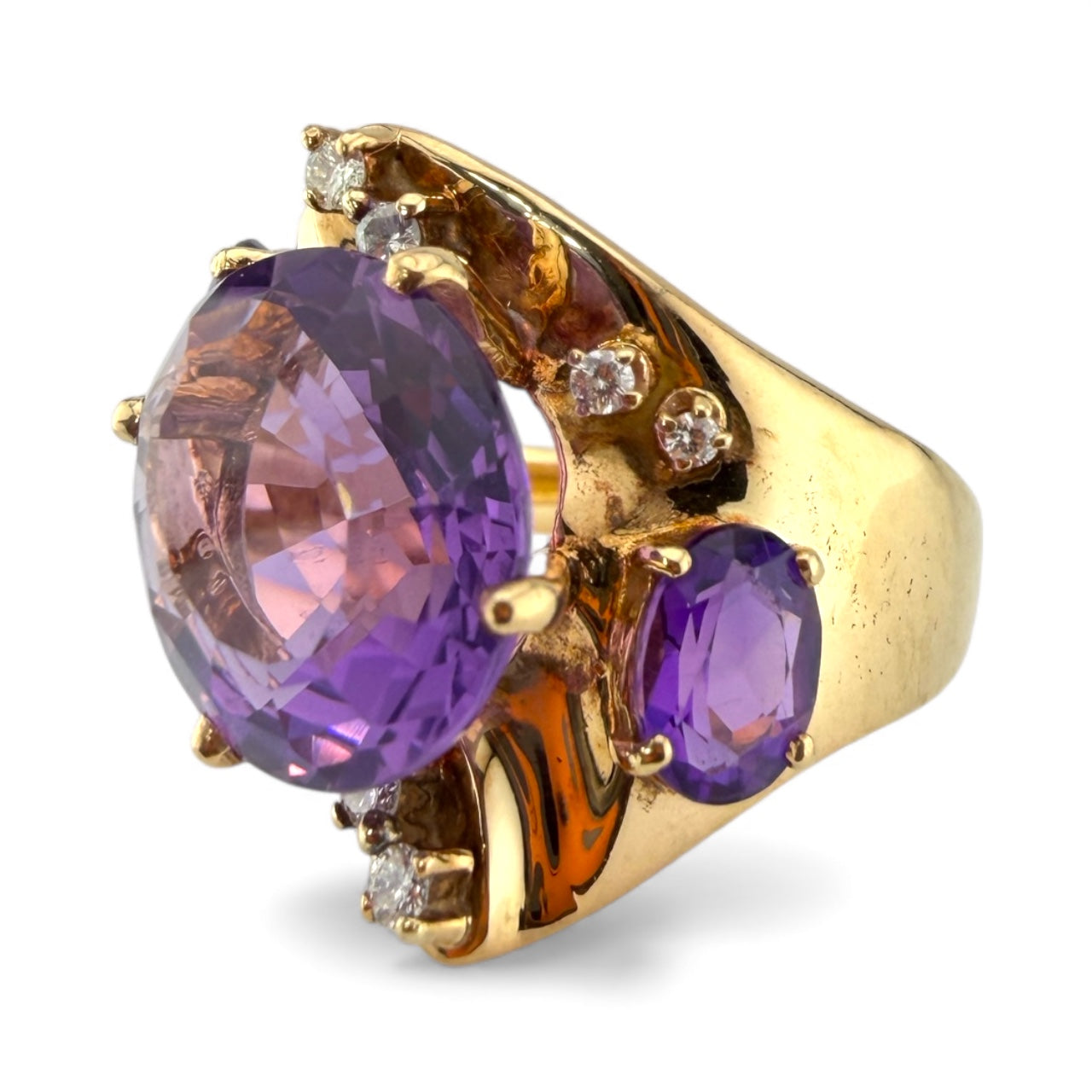 Y14K 3-Stone Amethyst & .17CTW Diamond Ring