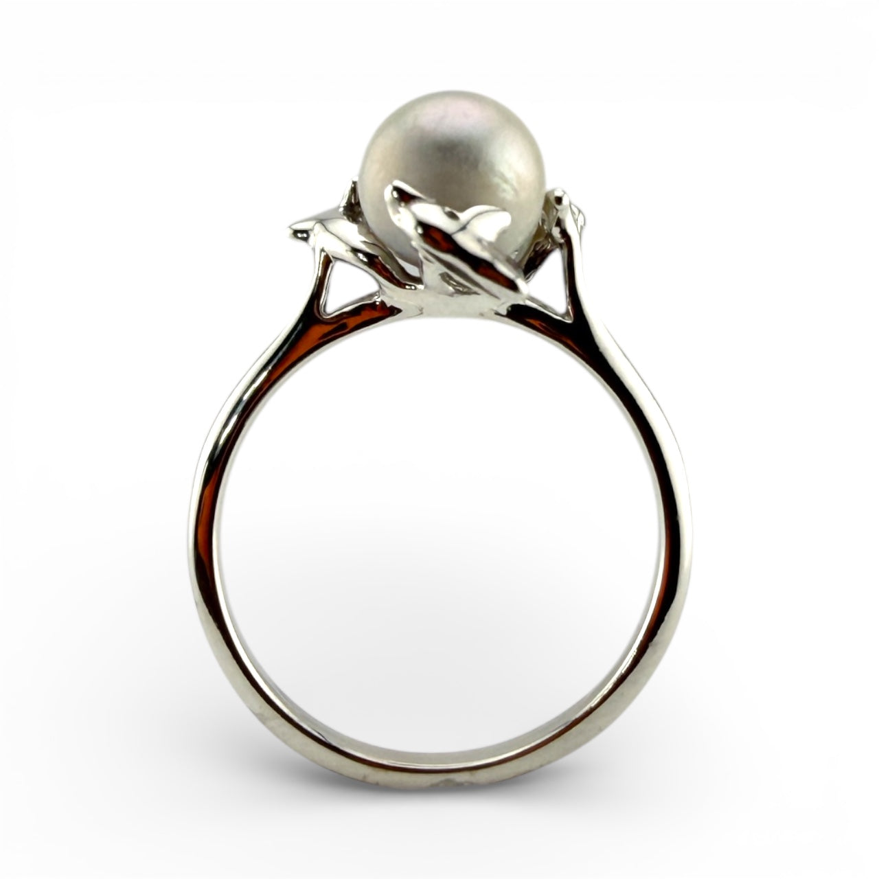 White 14K Pearl w/Dolphin Design Ring