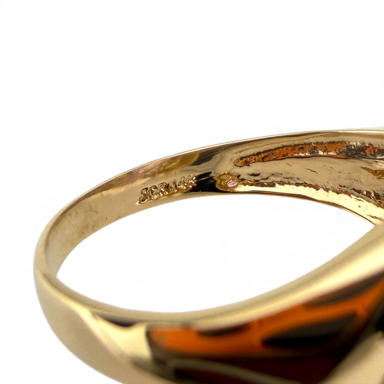 Y14K Amethyst & .30CTW Diamond Ring