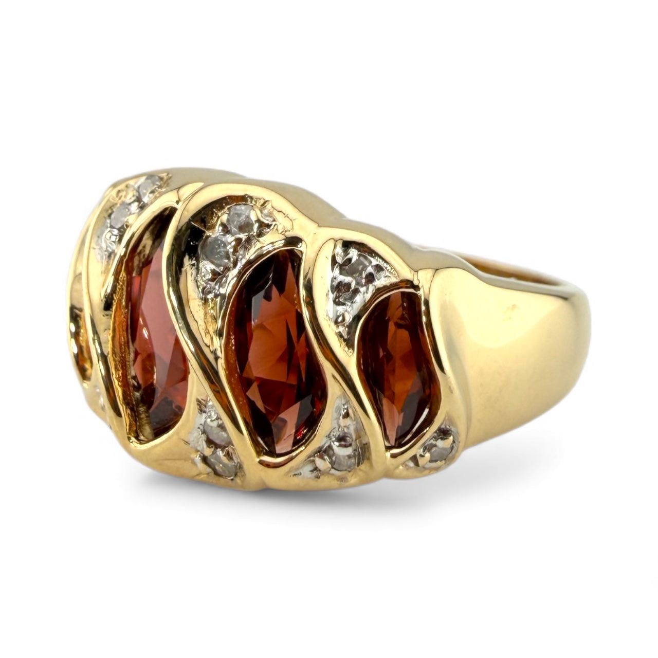 Y10K Garnet & Diamond Ring