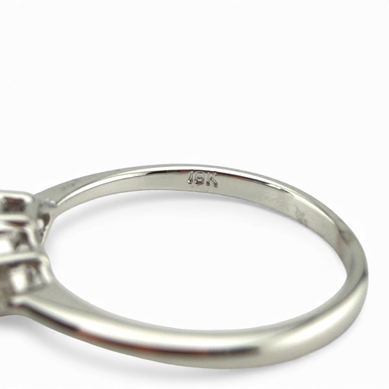 White 18K Amethyst & Diamond Ring