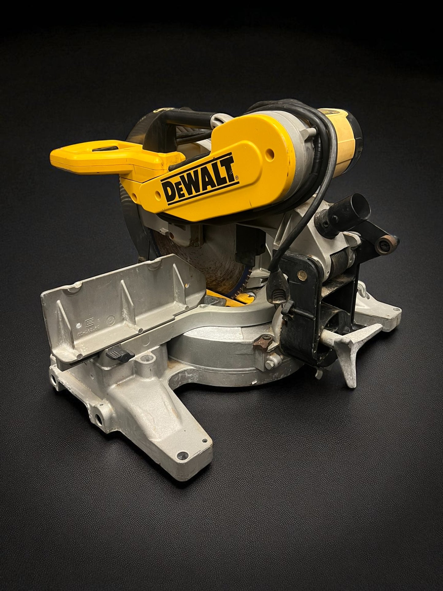 Dewalt 12" Miter Saw DW706