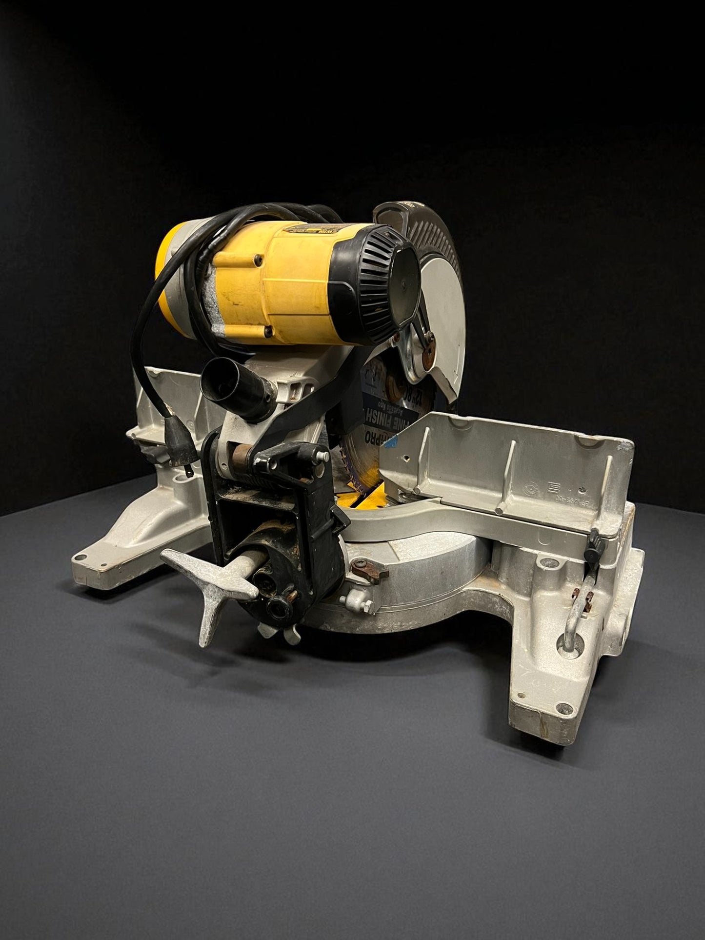 Dewalt 12" Miter Saw DW706
